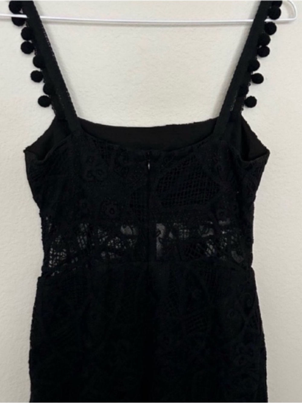 Alexis Lucila Lace Midi Dress Black - Picture 5 of 10